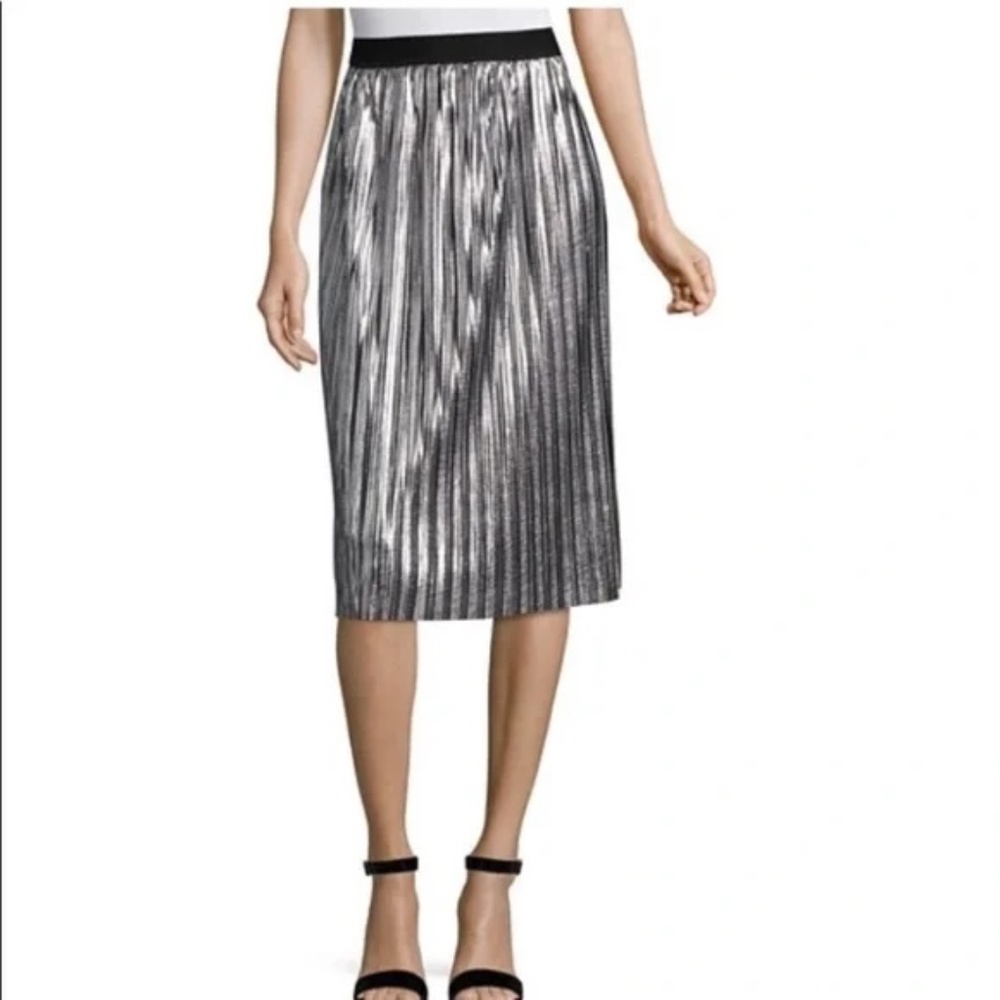 NWT: $40 PROJECT RUNWAY Skirt, Pleated Metallic Silver, Small, by Erin Robertson